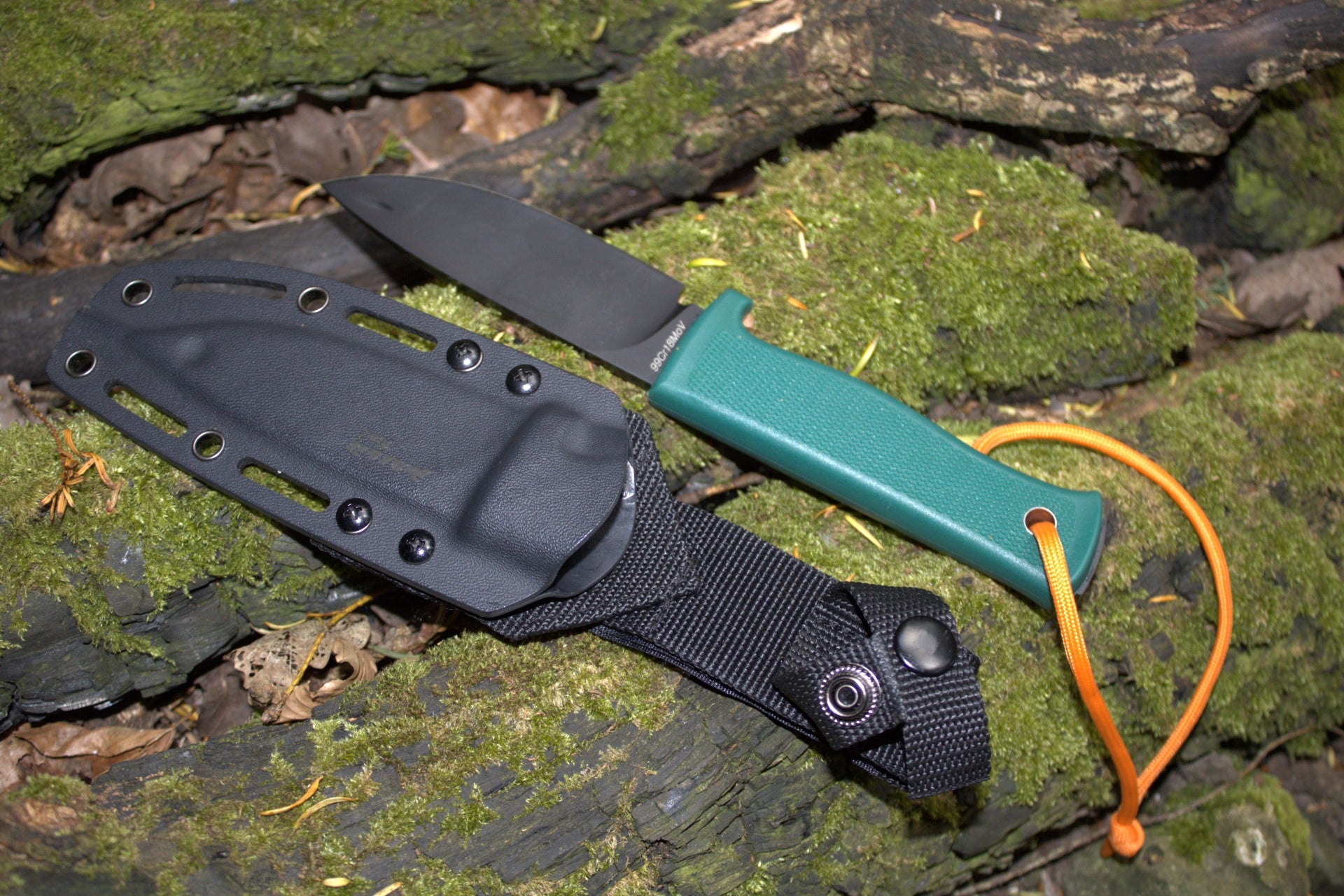 Bushgear Review of the Jaktkit Knv2 Mil