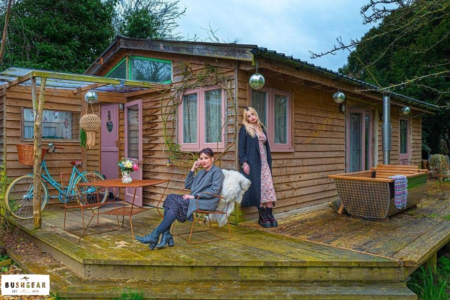 That Stylish Wood Fired Hot Tub by Hikki of Sweden