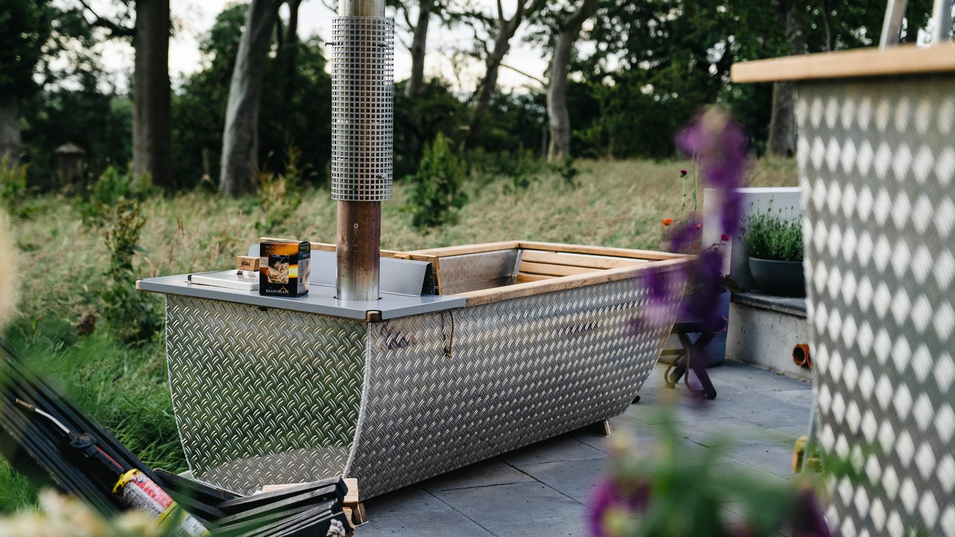 How to maintain your Hikki Bohemen wood fired hot tub