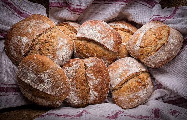 The Lockdown Kitchen – Flour Shortages and How to Bake Bread the Easy Way.