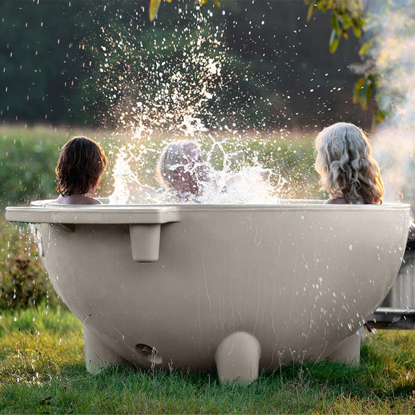 Weltevree Wood Fired Hot Tub Bushgear