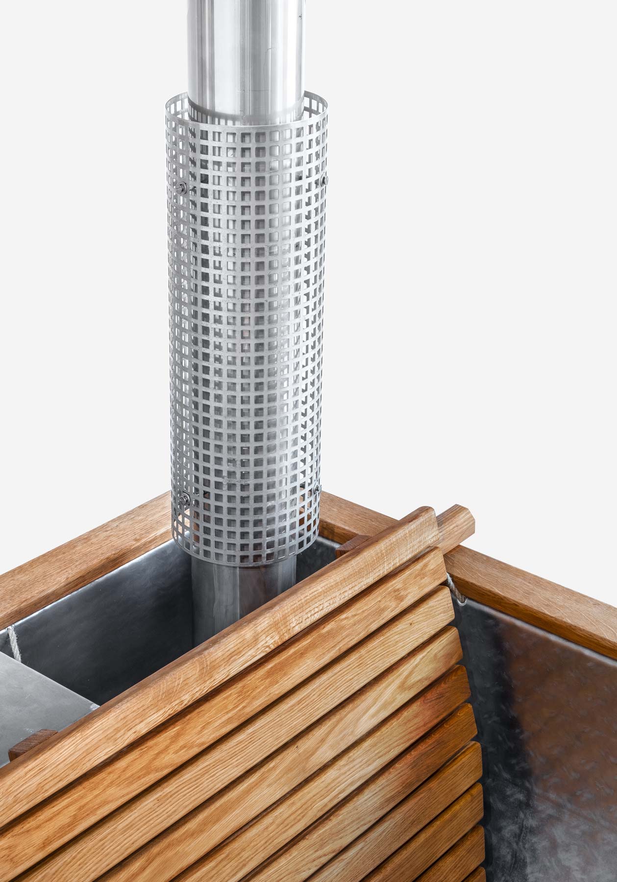 Bohemia Outdoor Heated Hot Tub by Hikki of Sweden