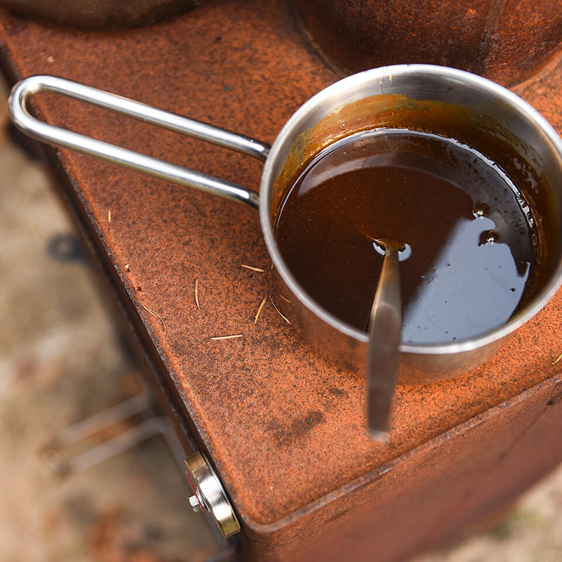 Pan heating up atop of the outdooroven